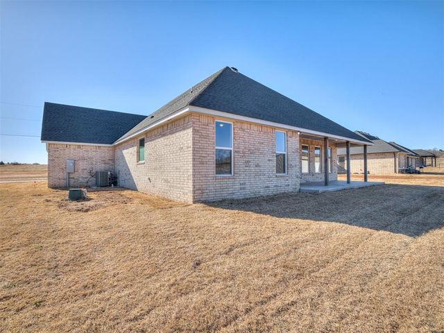 1922 Olive Avenue, Tuttle, OK 73089
