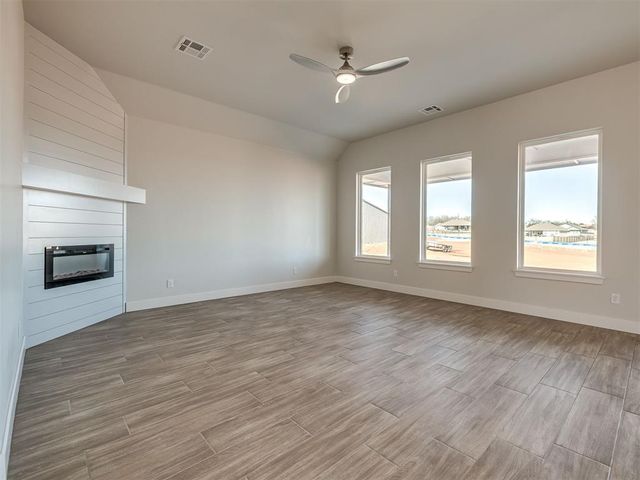 1922 Olive Avenue, Tuttle, OK 73089