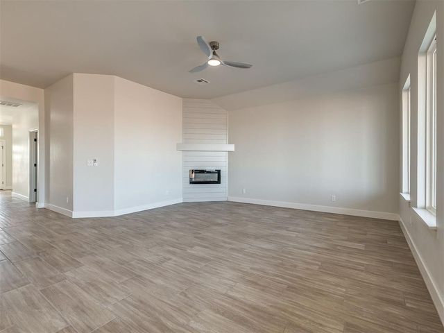 1922 Olive Avenue, Tuttle, OK 73089