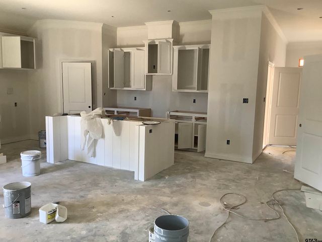 7914 Greenhill Drive, Tyler, TX 75703