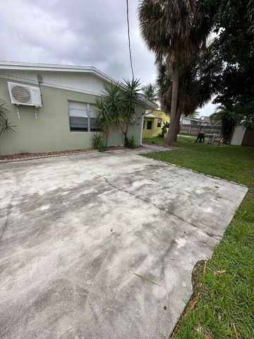 528-530 Mayflower Road 528-530, West Palm Beach, FL 33405
