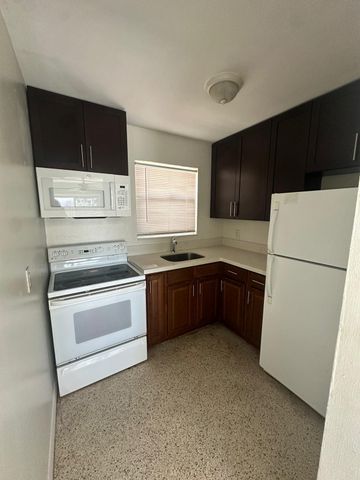 528-530 Mayflower Road 528-530, West Palm Beach, FL 33405