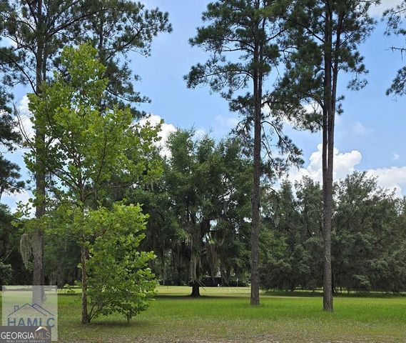 485 Lake Pamona Road, Midway, GA 31320