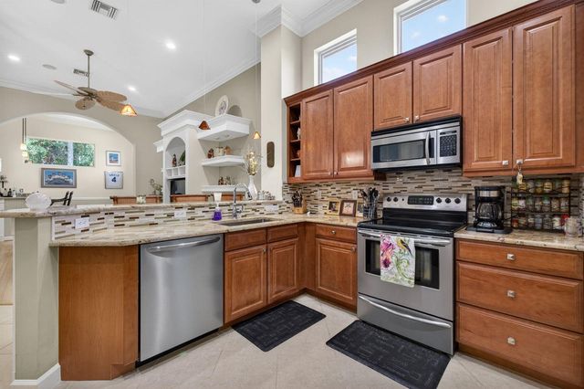 8949 Champions Way, Port St. Lucie, FL 34986