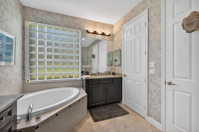 8949 Champions Way, Port St. Lucie, FL 34986