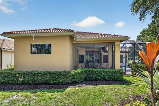 8949 Champions Way, Port St. Lucie, FL 34986