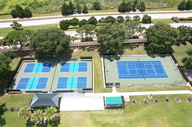8949 Champions Way, Port St. Lucie, FL 34986