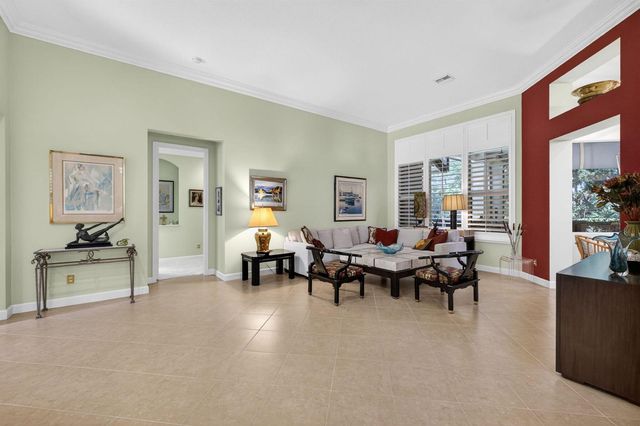 8949 Champions Way, Port St. Lucie, FL 34986