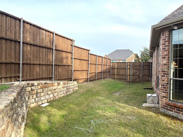 4101 White Porch Road SE, Plano, TX 75024