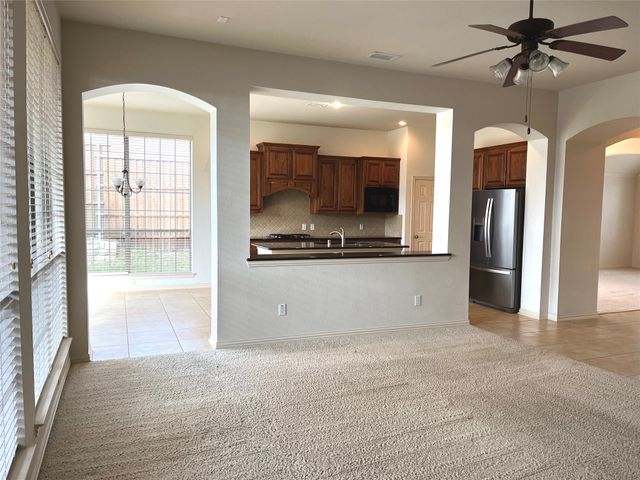 4101 White Porch Road SE, Plano, TX 75024
