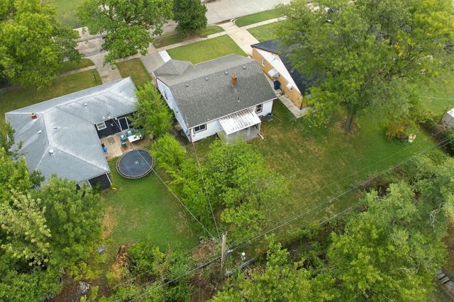 717 S Waverly Dr, Wichita, KS 67218