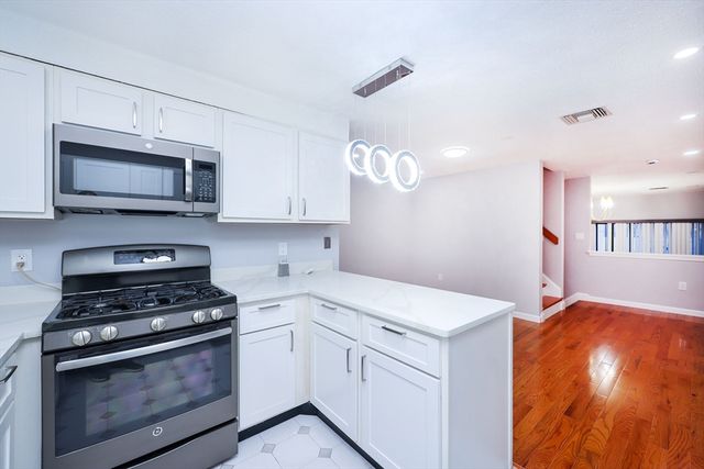 85 Brainerd Rd T8, Boston, MA 02134