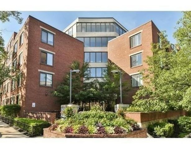 85 Brainerd Rd T8, Boston, MA 02134