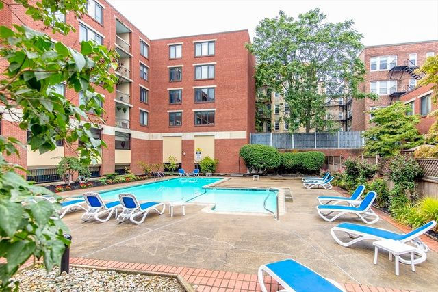 85 Brainerd Rd T8, Boston, MA 02134