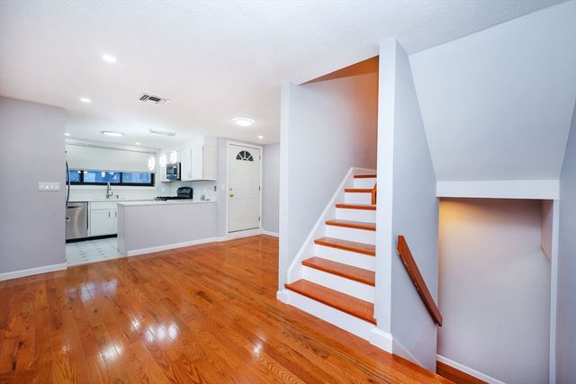 85 Brainerd Rd T8, Boston, MA 02134