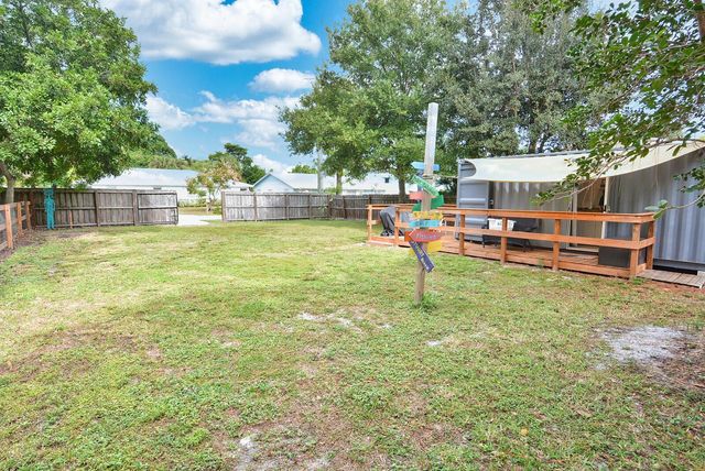 Tbd SE Iris Street, Stuart, FL 34997