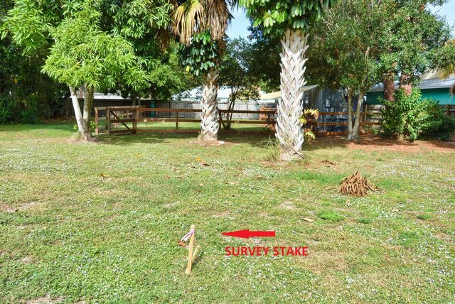 Tbd SE Iris Street, Stuart, FL 34997
