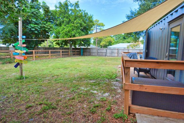 Tbd SE Iris Street, Stuart, FL 34997