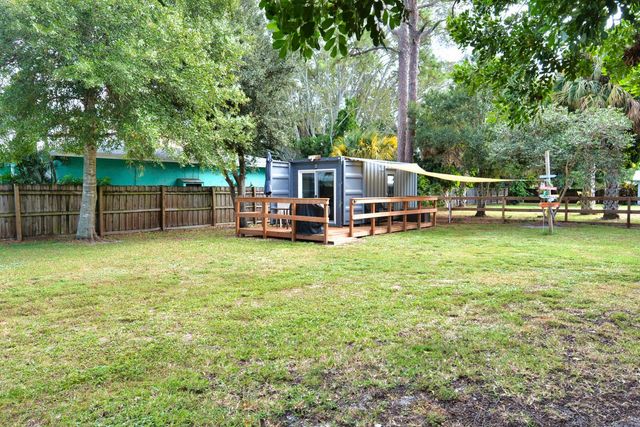 Tbd SE Iris Street, Stuart, FL 34997