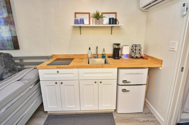 Tbd SE Iris Street, Stuart, FL 34997