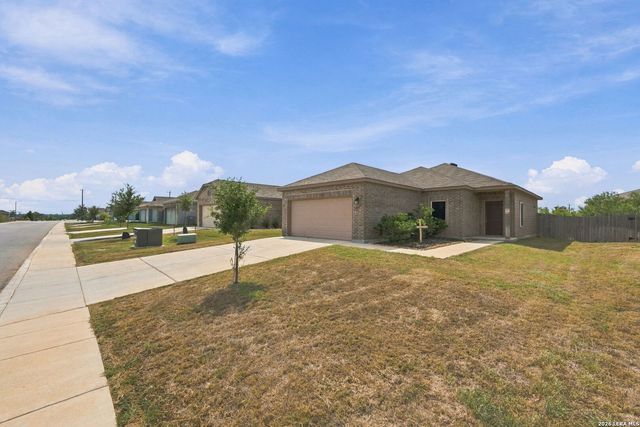 19815 Doc Holiday, Lytle, TX 78052