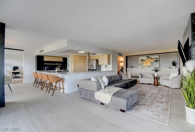 3111 Bel Air Drive 5F, Las Vegas, NV 89109