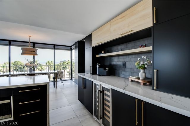 3111 Bel Air Drive 5F, Las Vegas, NV 89109