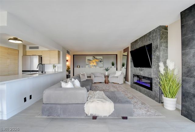 3111 Bel Air Drive 5F, Las Vegas, NV 89109