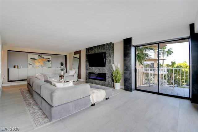 3111 Bel Air Drive 5F, Las Vegas, NV 89109