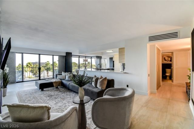 3111 Bel Air Drive 5F, Las Vegas, NV 89109