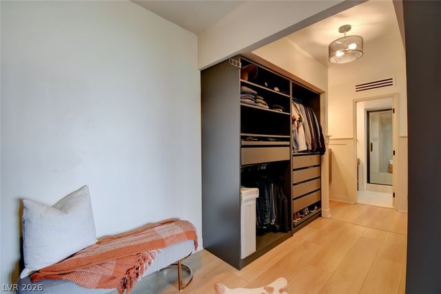 3111 Bel Air Drive 5F, Las Vegas, NV 89109