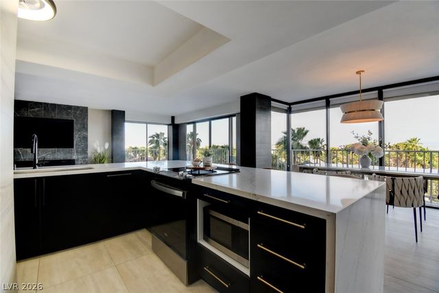 3111 Bel Air Drive 5F, Las Vegas, NV 89109