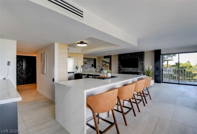 3111 Bel Air Drive 5F, Las Vegas, NV 89109