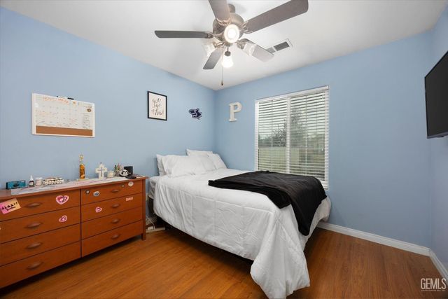 1113 Invermay Street, Bakersfield, CA 93312