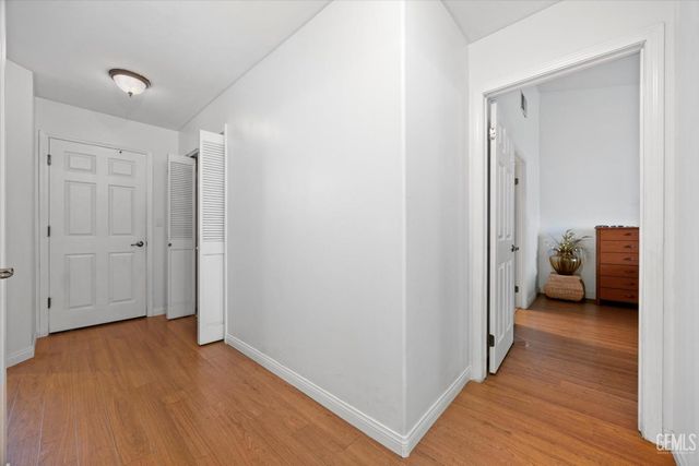 1113 Invermay Street, Bakersfield, CA 93312