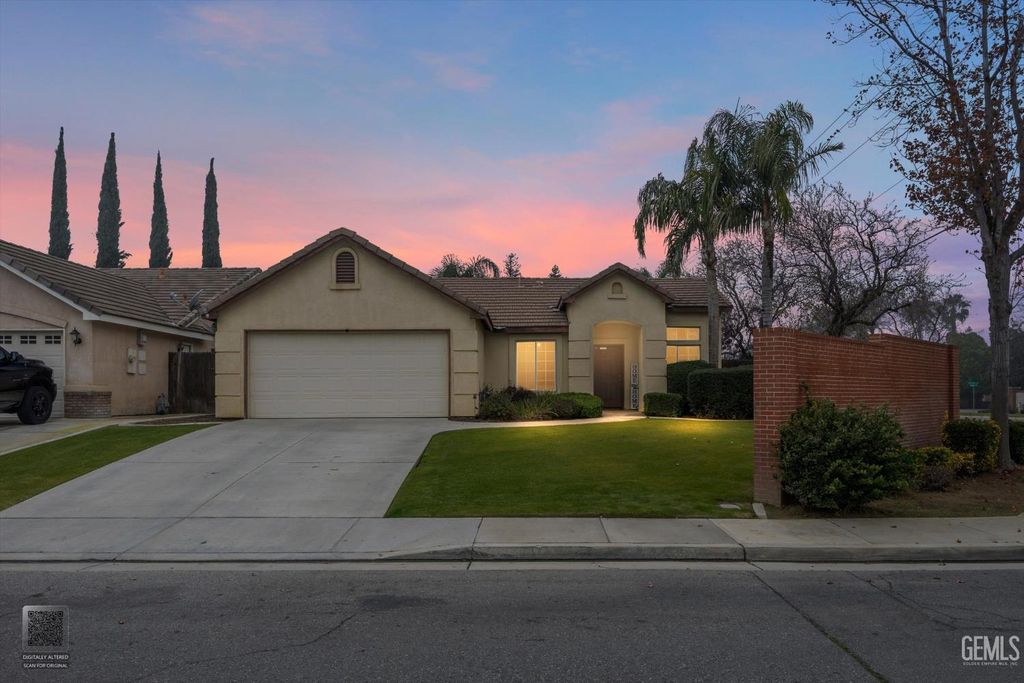 1113 Invermay Street, Bakersfield, CA 93312