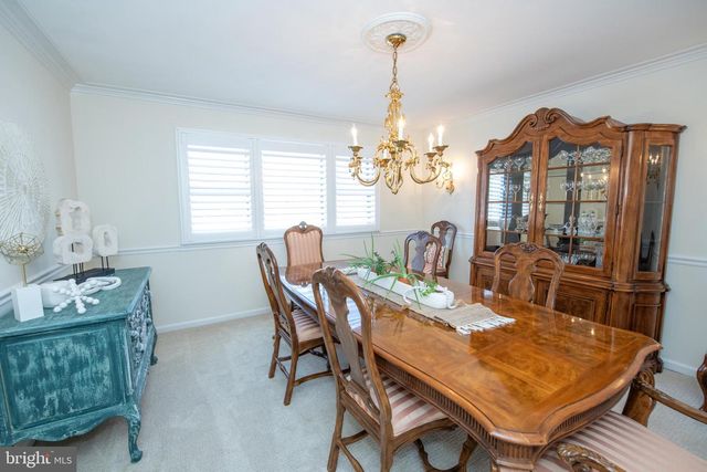 233 LAMPLIGHTER LN, Huntingdon Valley, PA 19006