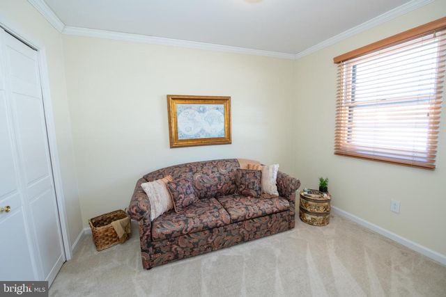 233 LAMPLIGHTER LN, Huntingdon Valley, PA 19006