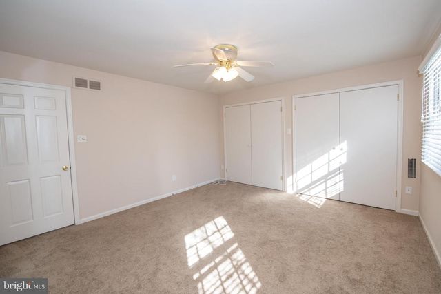 233 LAMPLIGHTER LN, Huntingdon Valley, PA 19006