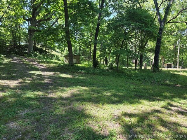 20453 E Whipperwill Road, Tahlequah, OK 74464