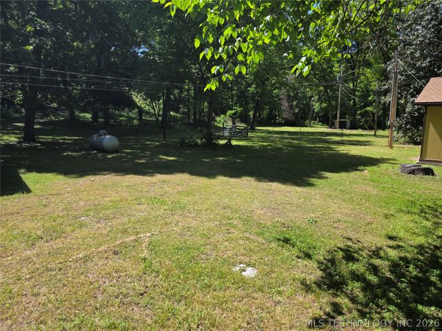 20453 E Whipperwill Road, Tahlequah, OK 74464