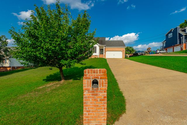 700 Debbie Lane, Ringgold, GA 30736