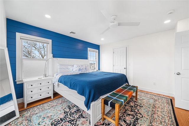 107 Dighton Avenue, Portsmouth, RI 02871