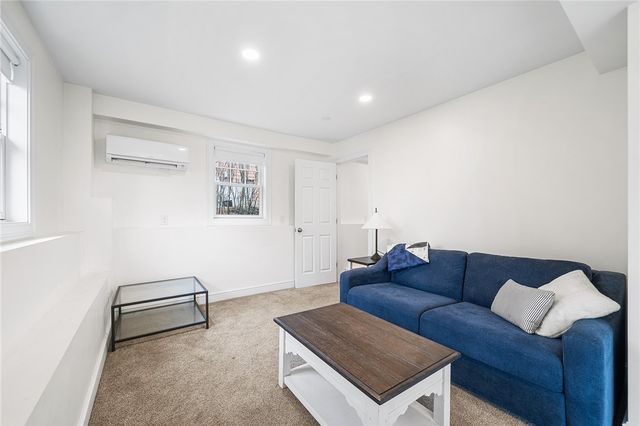 107 Dighton Avenue, Portsmouth, RI 02871