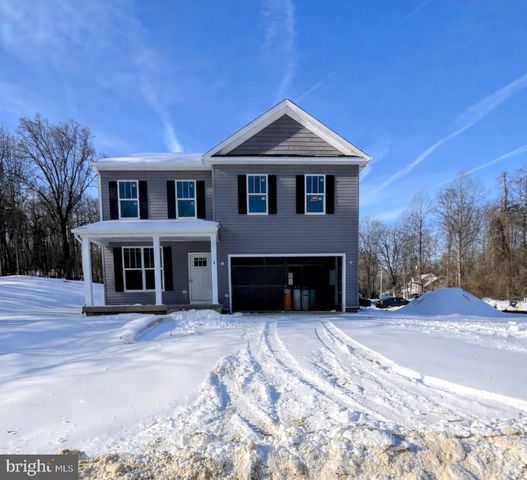 8 WILLIAM&MARY LN, Stafford, VA 22554