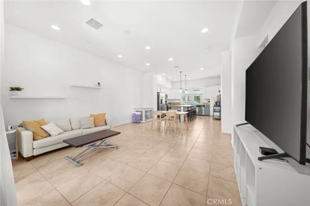 12414 Amesbury, Whittier, CA 90602