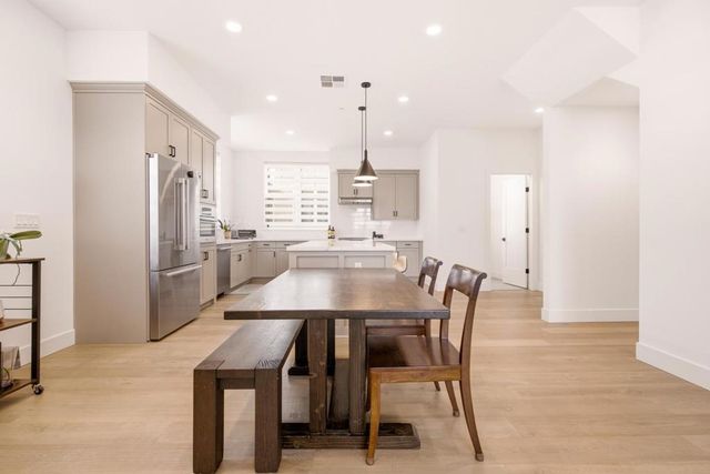 888 Broadway, Belmont, CA 94002