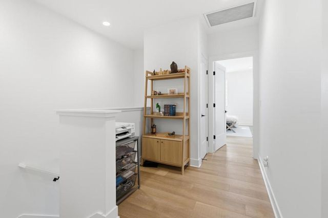 888 Broadway, Belmont, CA 94002