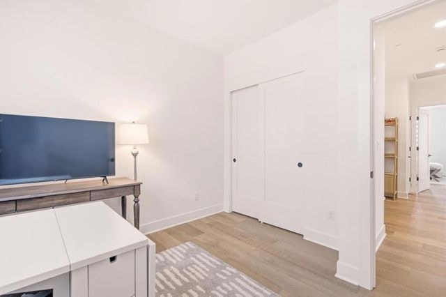 888 Broadway, Belmont, CA 94002