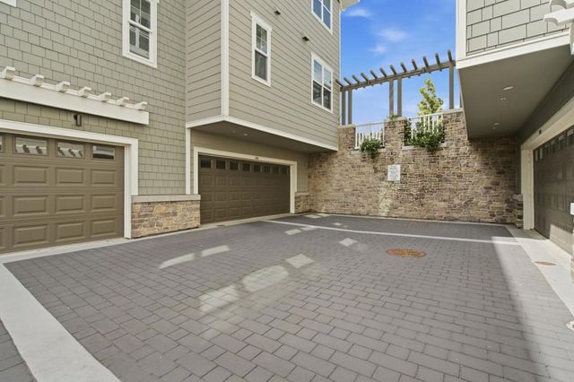 888 Broadway, Belmont, CA 94002